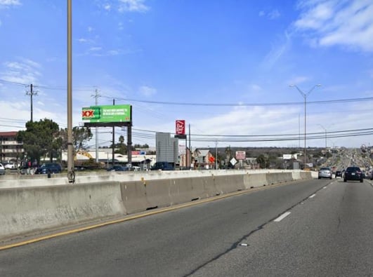 Interstate 35, 40 ft. N/O Powell Lane WS Media