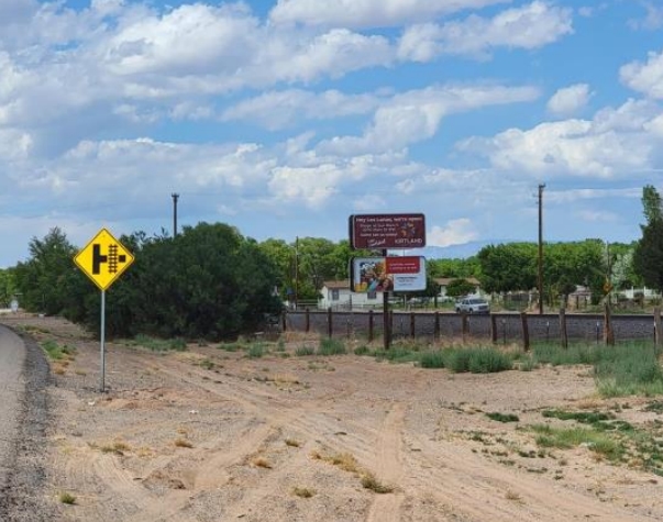 HWY 314 500' S CAMINO DE LOS CHAVEZ ES LOS LUNAS Media