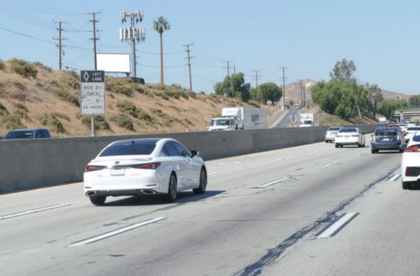 Pomona Frwy SS 530ft E/O 30th St F/E - 1 Media