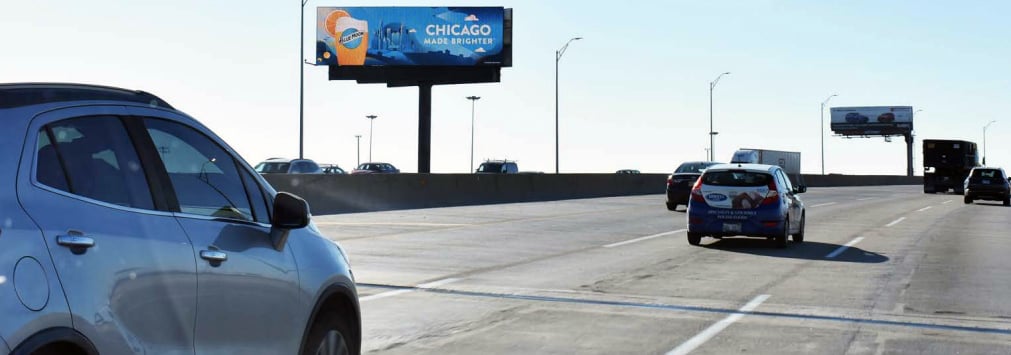 I-294 TRI-STATE TOLLWAY SB AT ADDISON AVE CENTER Media