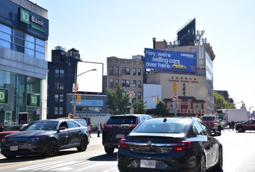 Canal St ES 75ft N/O Manhattan Bridge F/SW - 1 Media