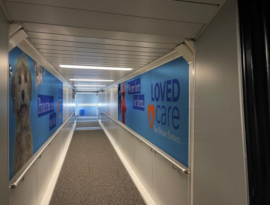 12 interior jetbridges-Concourse E Media