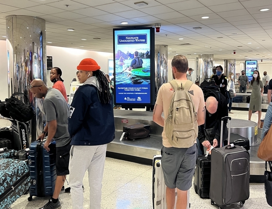 29 LCD's are located on the lower level in baggage claim's 14 Carousels Media