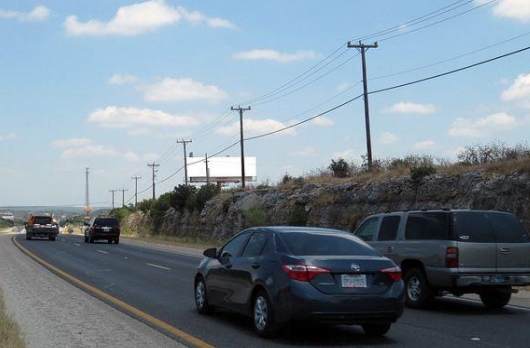 US 281 N ES 1000' N/O Overlook Parkway F/S - 2 Media