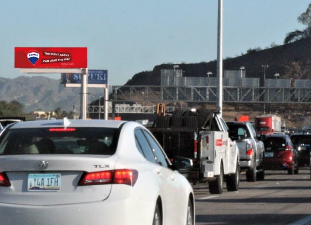 I-10 FWY 1000' N/O US 60 Media