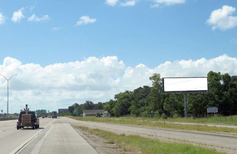 I-45 Gulf Frwy WS 430ft N/O Westward F/N - 2 Media