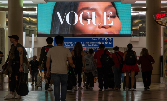 LAX_Terminal 5 Main Walkway Media