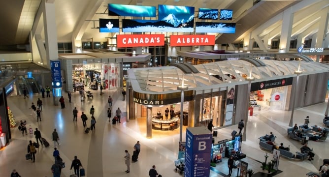 LAX_Terminal B-Great Departure Hall Media