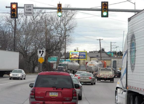 US 11 HBG PIKE 0.6 MI S/O I-81 WS/FS Media