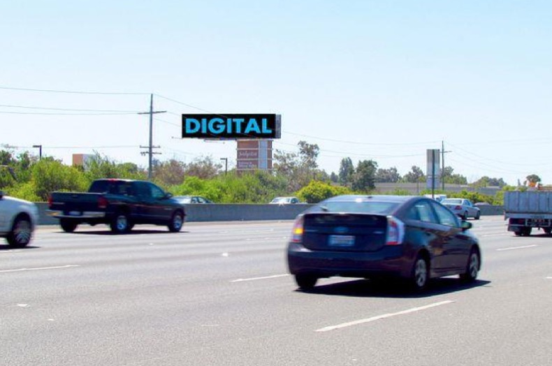 I-880 Frwy ES 1.5 mi N/O Hwy 237 F/N - 2 (%) Media