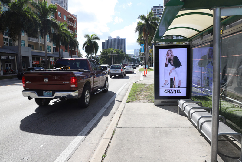 Biscayne Blvd. W/S : NE 30th St. Media