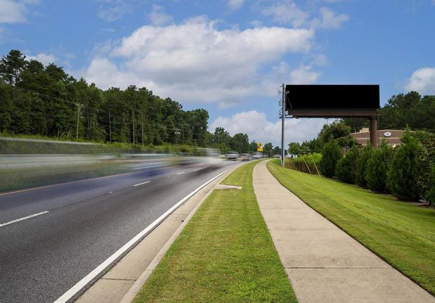 Hwy 20 (Buford Hwy) 0.4 mi W/O Windermere Pkwy N/S F/E Media