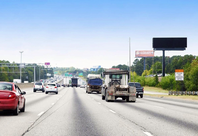 I-85N 0.3 mi S/O Steve Reynolds Blvd W/S F/N Media