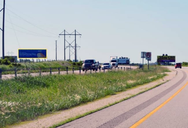 INTERSTATE 41 0.6 MI N/O COUNTY N ES Media