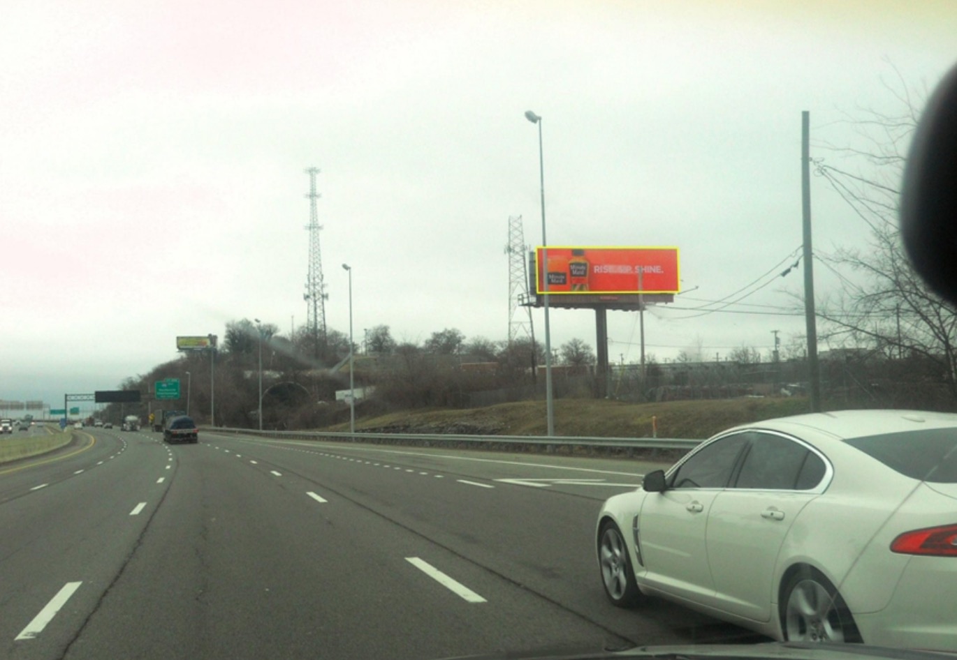 I-40 S/S .5 MILE W/O I-440 EXIT 206 F/W Media