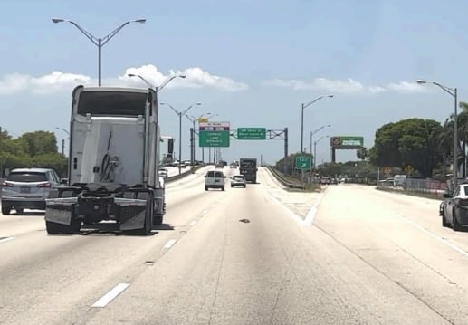 Palmetto Expressway w/o NW 67th Ave NS/EB F/E RHR Media