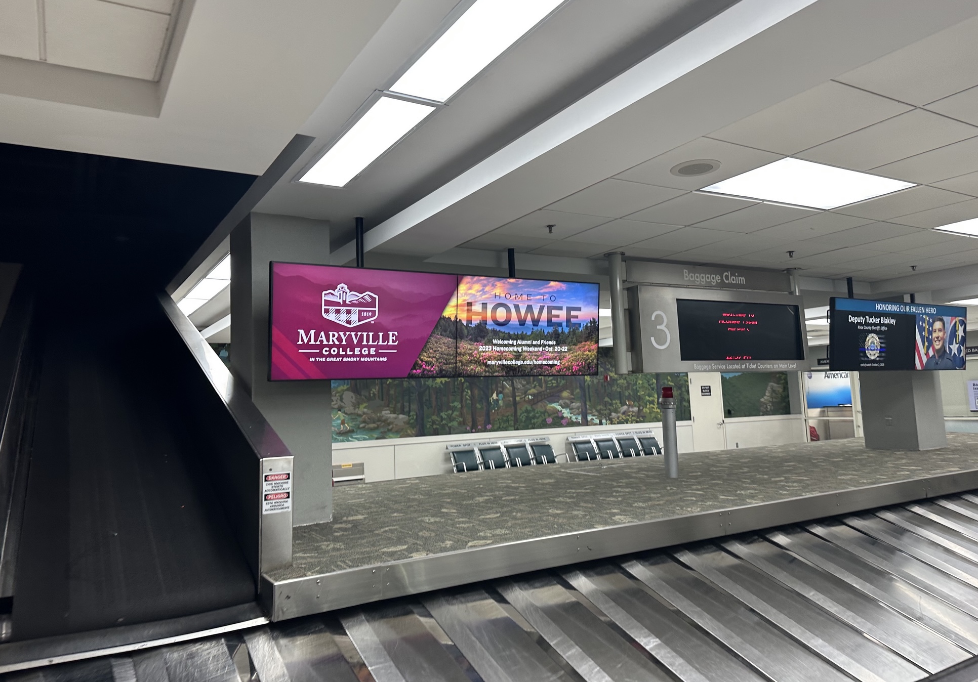 Digital Frames in Baggage Claim Media