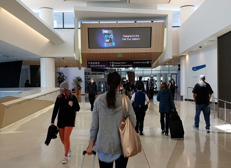 SFO_Arrivals and Departures Media