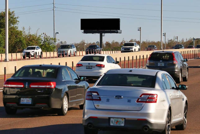 Veterans Expressway 50 ft S/O Waters Avenue E/S F/N Media