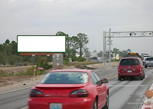 ALICO RD E/O RR CROSSING, NS/EB P.1 Media