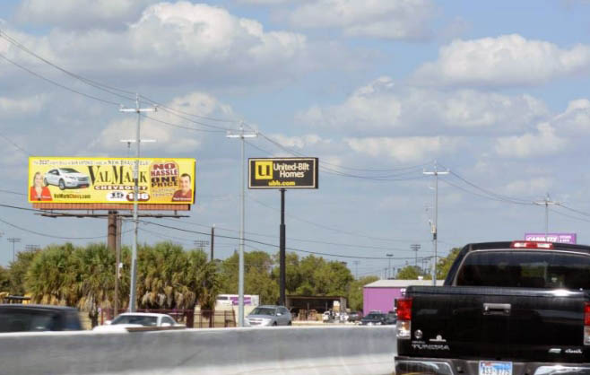 IH-35 N. W/S 8/10 MI N/O MM 172 Media