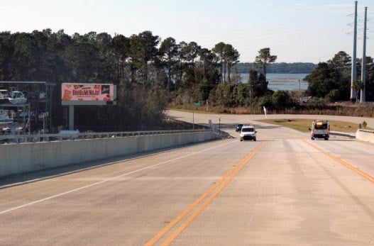 E/S of HWY 41(Clements Ferry Rd) 200' S/O WANDO RIVER Media