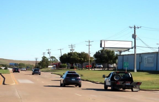 SH 121 Business SS 0.5mi E/O I-35 F/W - 2 Media