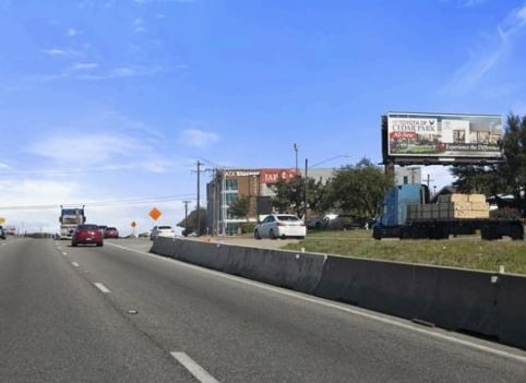 260' ft South of Camino LaCosta on IH35 Media