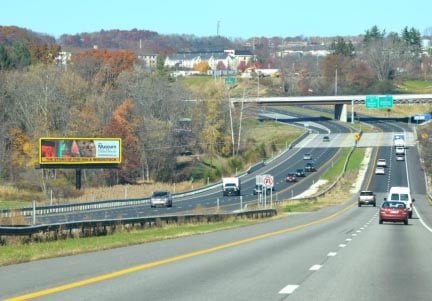 MIDDLETOWN NY, RT 17 JUST PRIOR TO EXIT 122 F/E Media