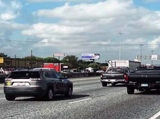 I-10 E (East Fwy) E/O E 610 LOOP/ HOUSTON-LED Media