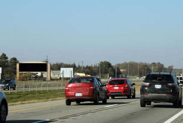 US-23 2.1 mi S/O I-96 Fwy W/S F/S Media