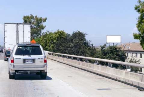 San Diego Frwy ES 73ft N/O Redondo Bch F/S - 2 Media