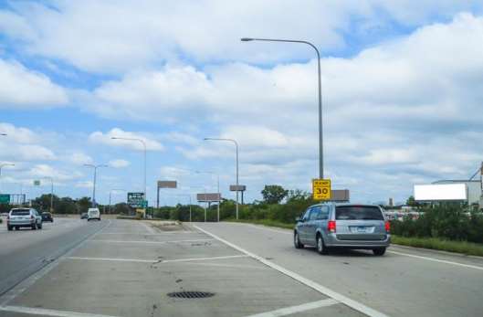 I-90/I-94 Kennedy Xwy ES 1000ft N/O Belmont Av F/S - 1 Media