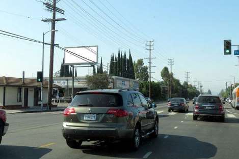 Van Nuys ES 50ft S/O Plummer F/N - 1 Media