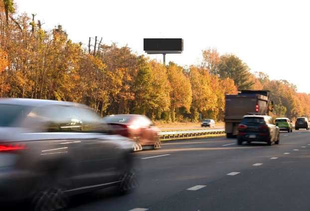 I-195 & 1 mile East of RT 130, NS FW F/W Media