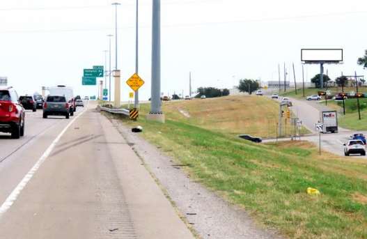 Tom Landry Hwy (I-30) SS 0.16mi E/O Westmoreland Rd F/W - 2 Media