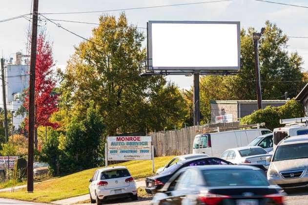 New Peachtree Rd S/O Brogdon W/S F/N Media