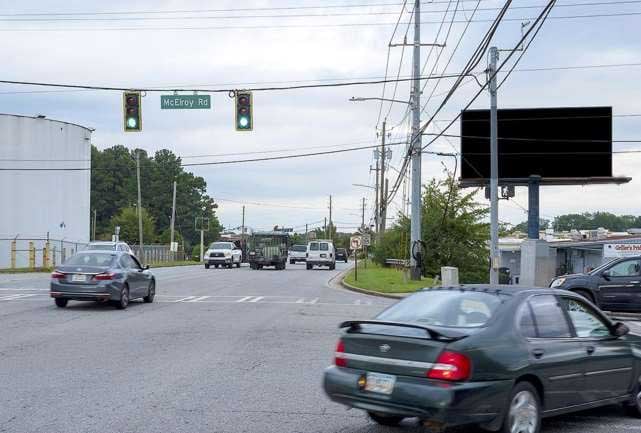 New Peachtree Rd & Mcelroy Rd E/S F/S Media