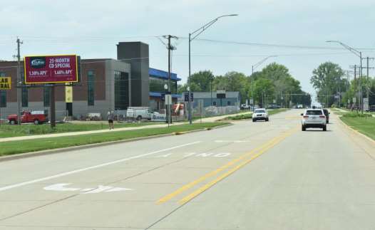 LECLAIRE RD W/O US 61, ELDRIDGE IA F/E Media