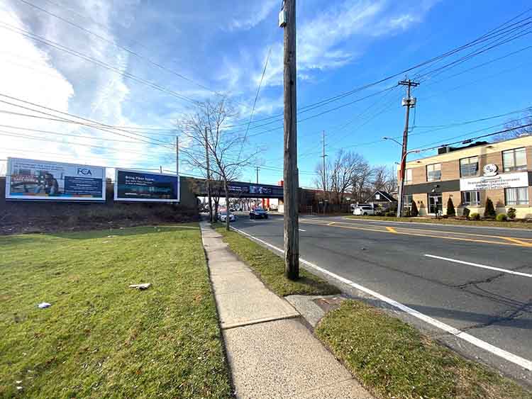 Hicksville: on Old Country Rd & Kreamer St & LIRR, facing east Media