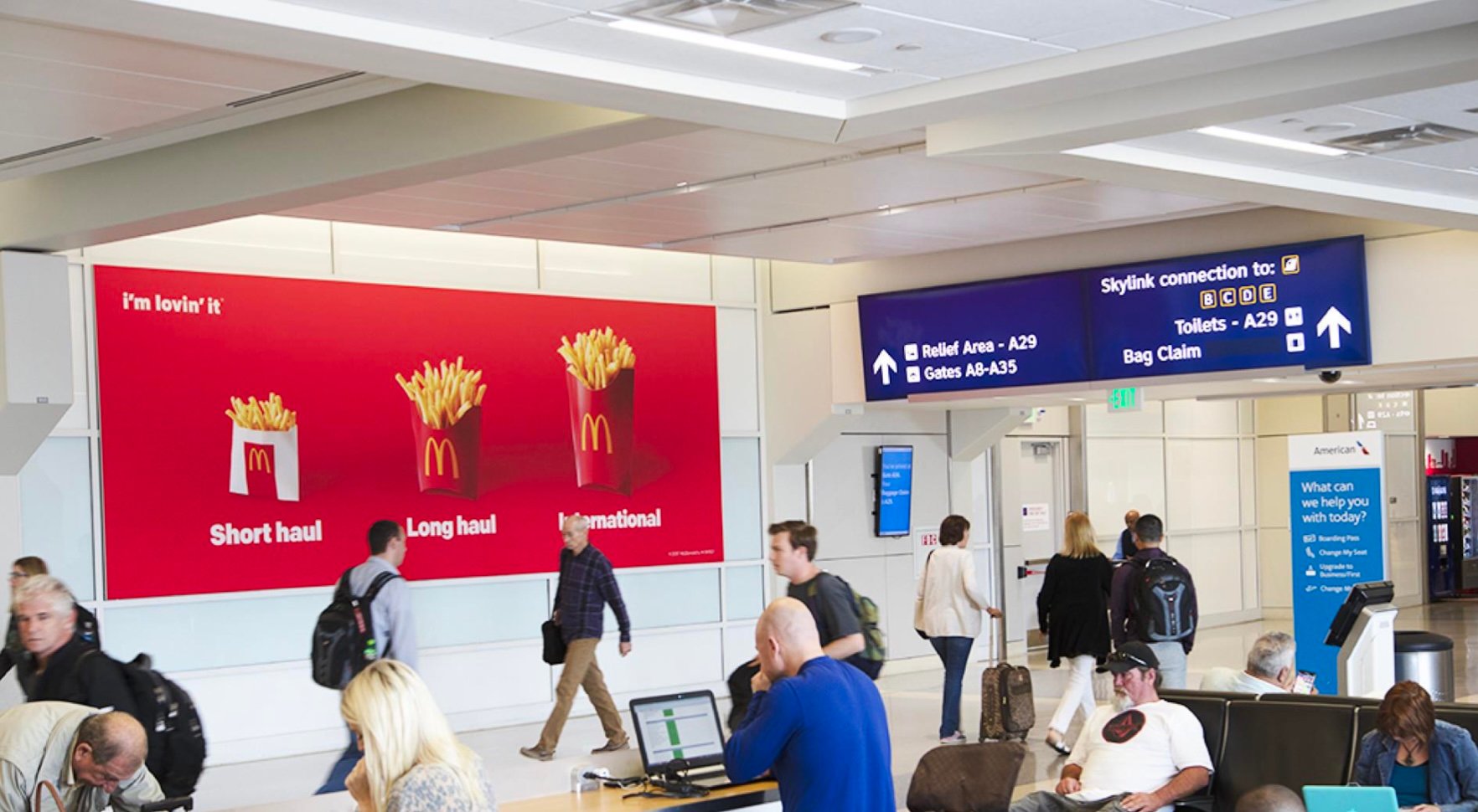 Large format static banner - Terminal A Concourse Media