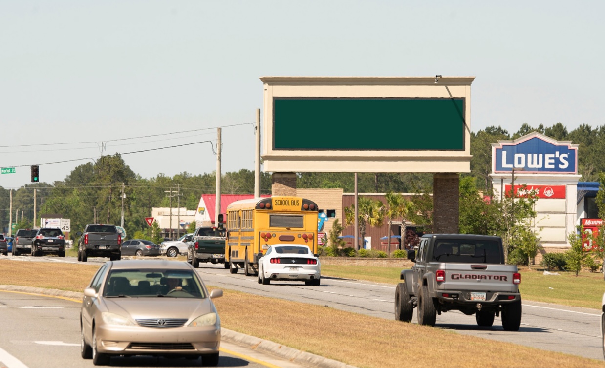 Pooler Pkwy E/S, AT Merlot Ln (Lowes Home Improvement), S/F Media