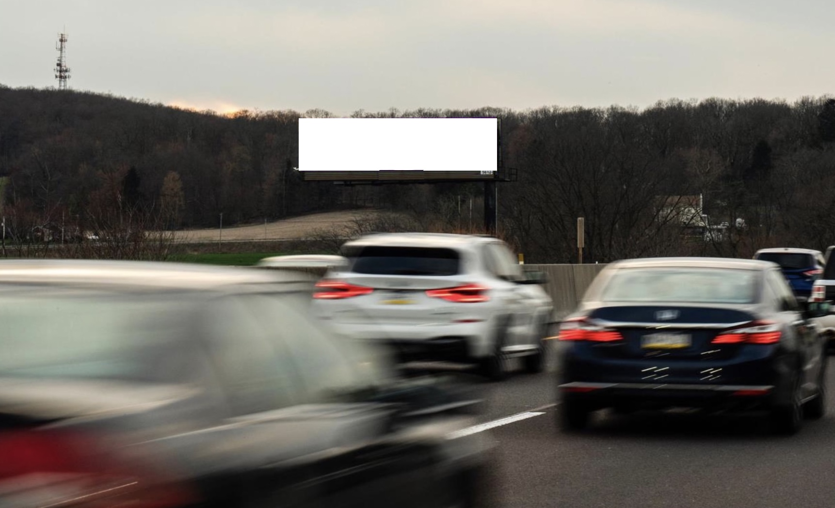 PA TURNPIKE 2.1 EAST OF MORGANTOWN EXIT 298 F/E Media