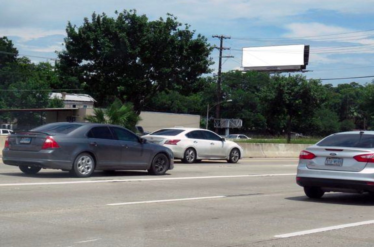 I-10 NW ES 0.4mi N/O I-35 N F/N - 1 Media