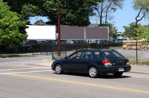 Warren Av ES 52ft N/O Packard Way F/S - 1 Media