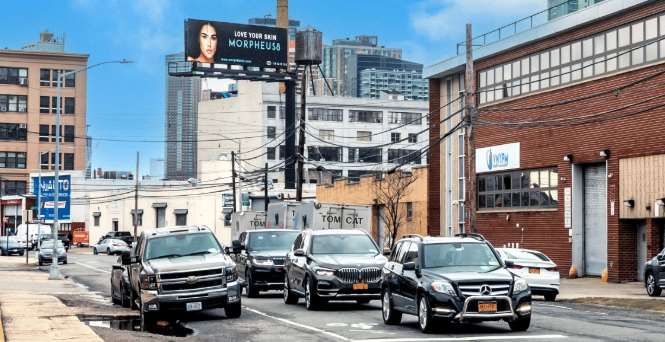 Long Island City – 11th St & 43rd Rd  Media