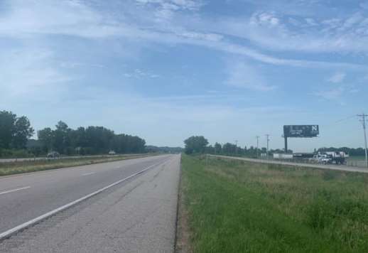 I-29, 0.5 mi N/O CR H10 (Exit 42) (South) Media