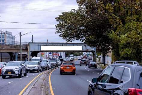 Sunrise Hwy CL 330ft W/O Rockaway Ave F/E - 1 Media