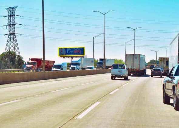 TRISTATE (I-294) E/S .7 MI S/O 127TH F/NW Media