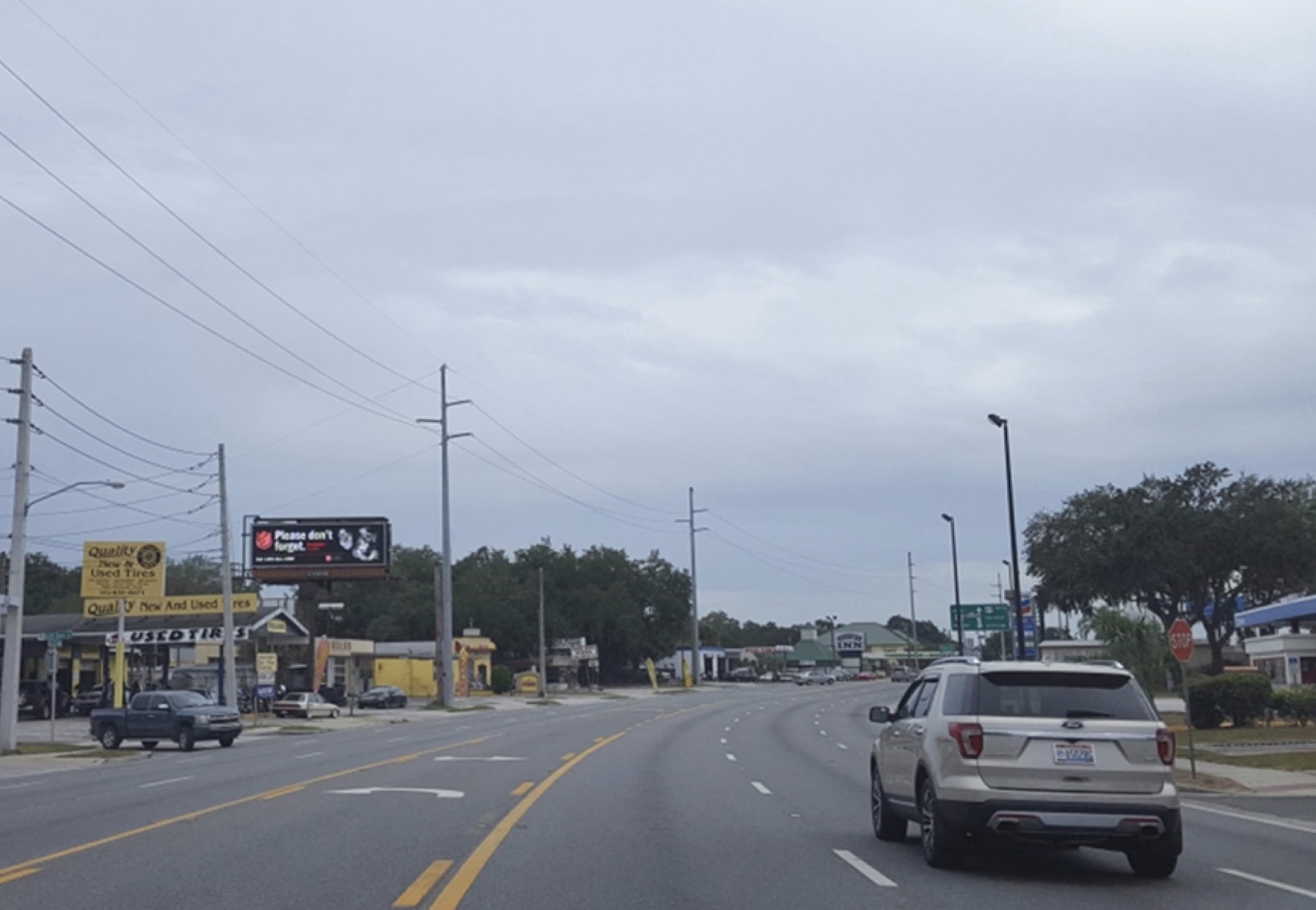 US 441 E/S .4 MI. N/O US 441.27 SPLIT Media